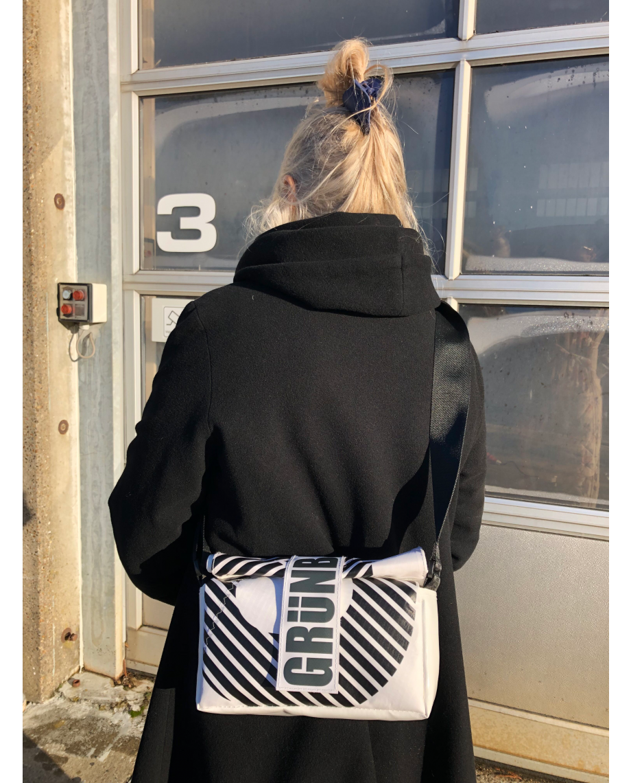 Unique Crossbody Kites Go #3