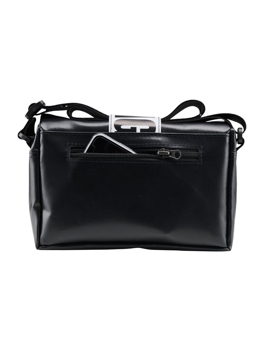 BlackCrossbodyGo-013