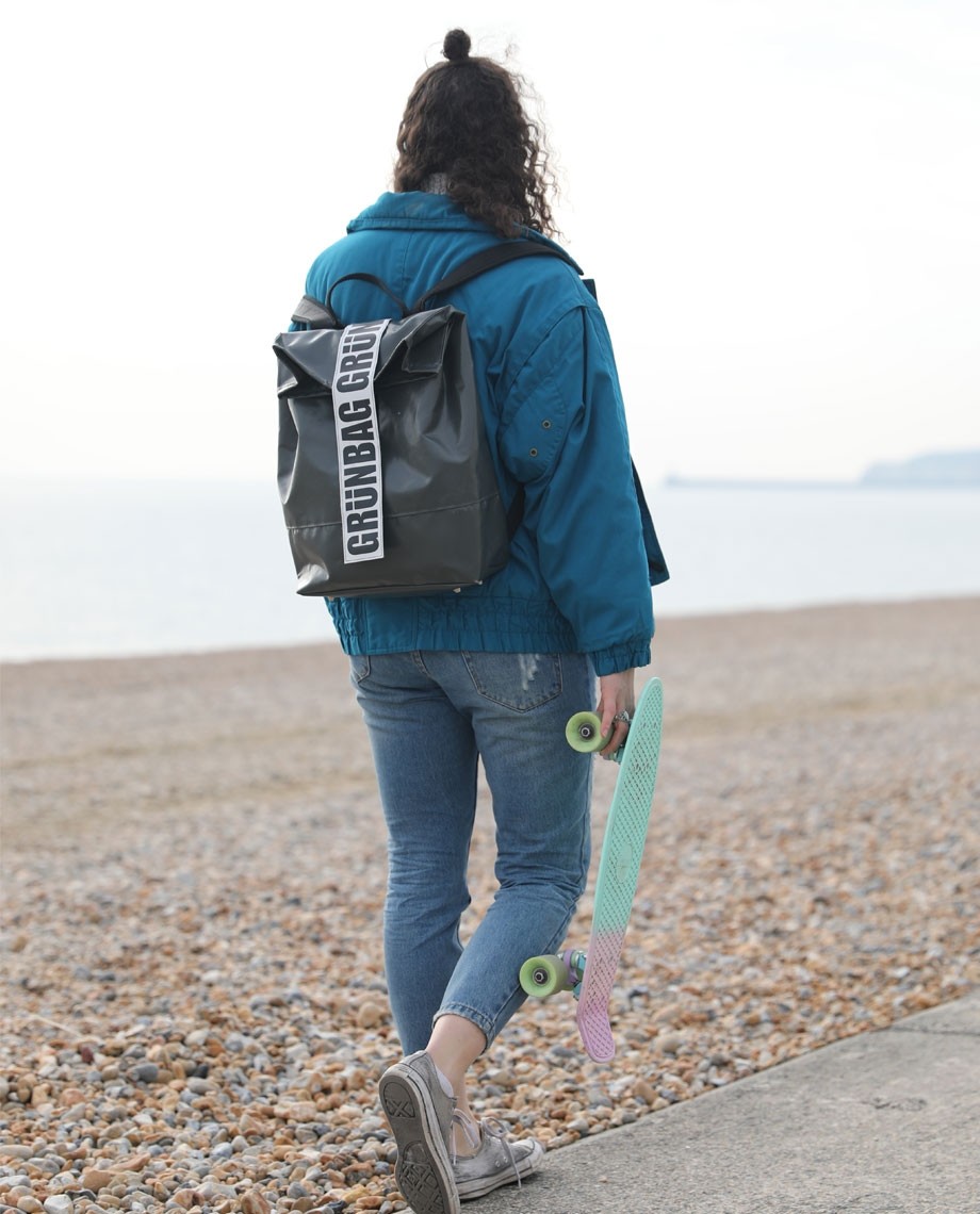 GreyBackpackNorr-07