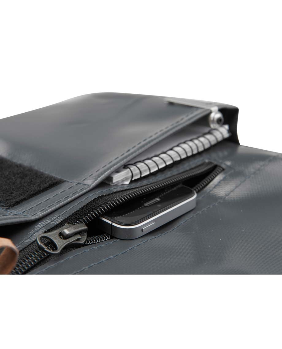 GreyComputerBagCarry-03