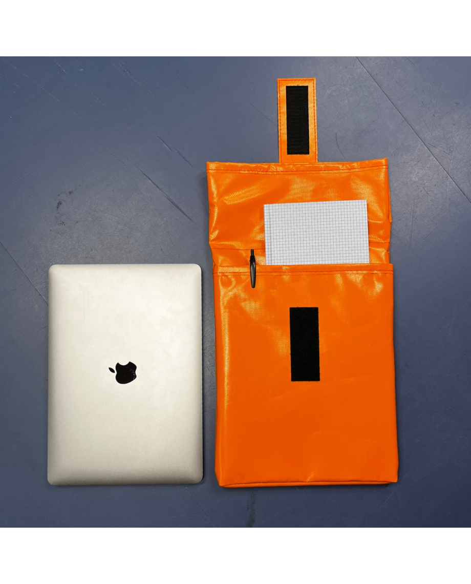 OrangeGRNBAGSleeve13-01