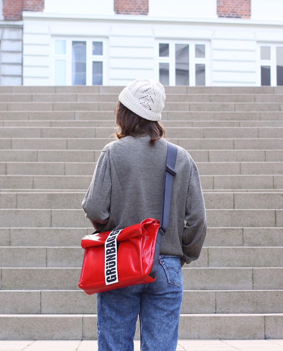 RedComputerBagCarry-06