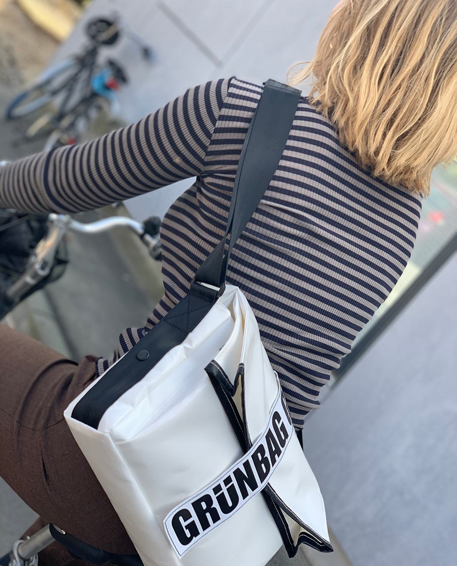 White computer bag hotsell